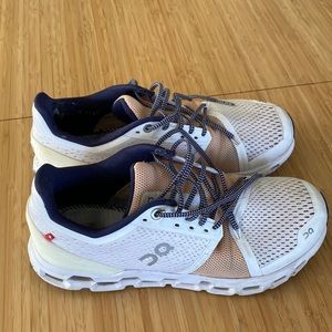 On cloud women’s shoes